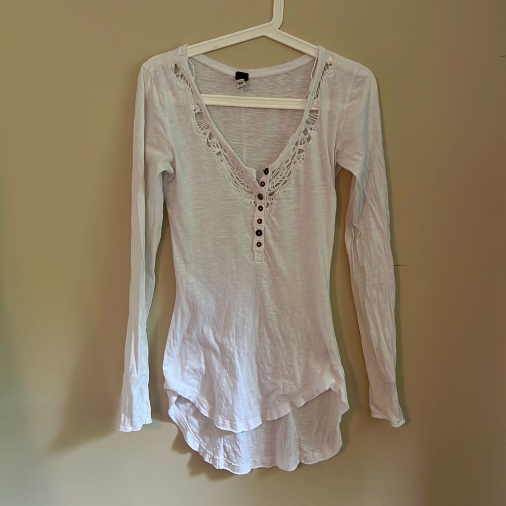 We the free long white tee with details